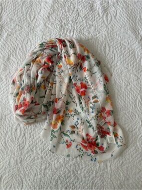 Floral Lightweight Women’s Floral Scarf